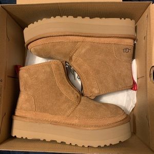 Neumel Ugg platform boots